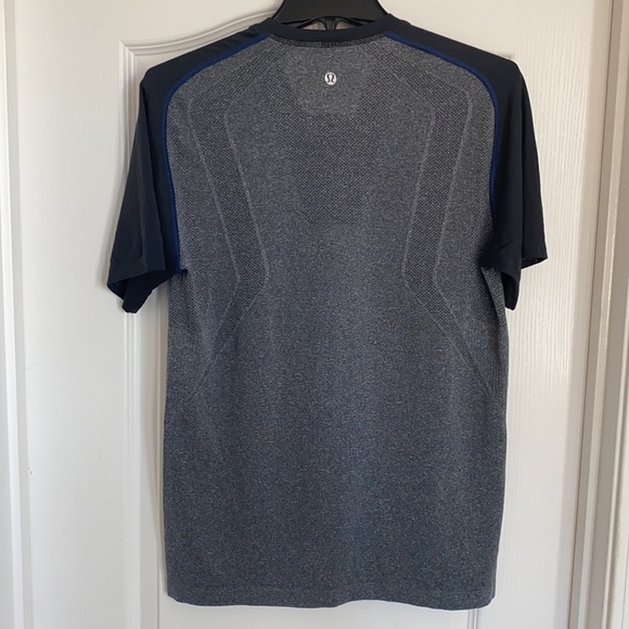 Lululemon Metal Vent Tech Short Sleeve - Picture 2 of 5